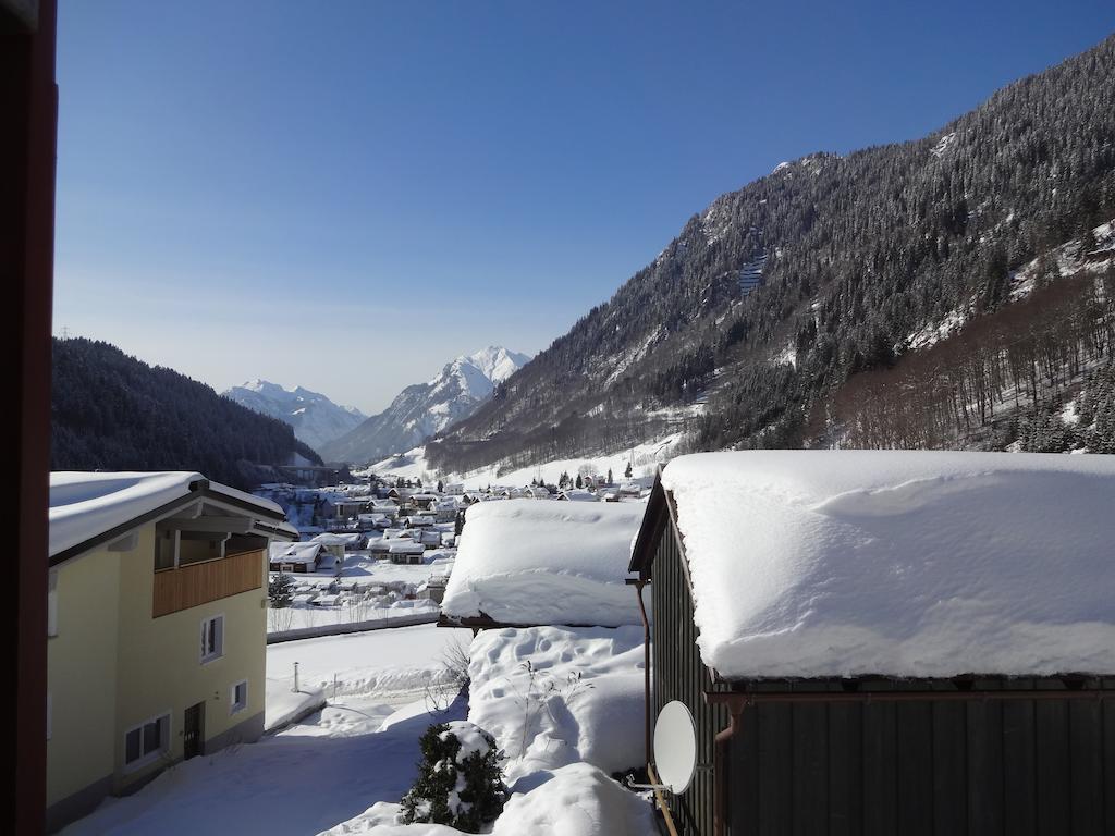 Haus Kinsperger Apartment Klosterle am Arlberg Luaran gambar