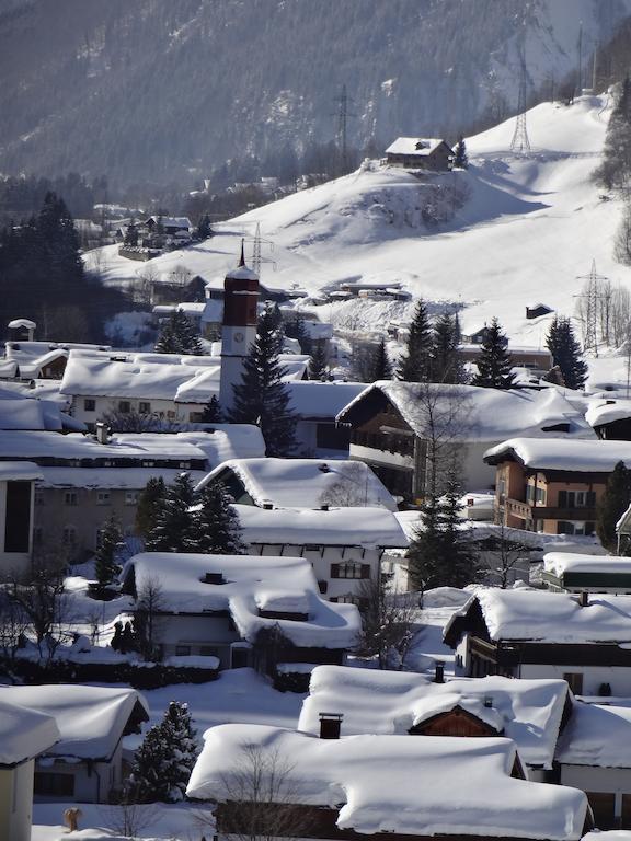 Haus Kinsperger Apartment Klosterle am Arlberg Luaran gambar