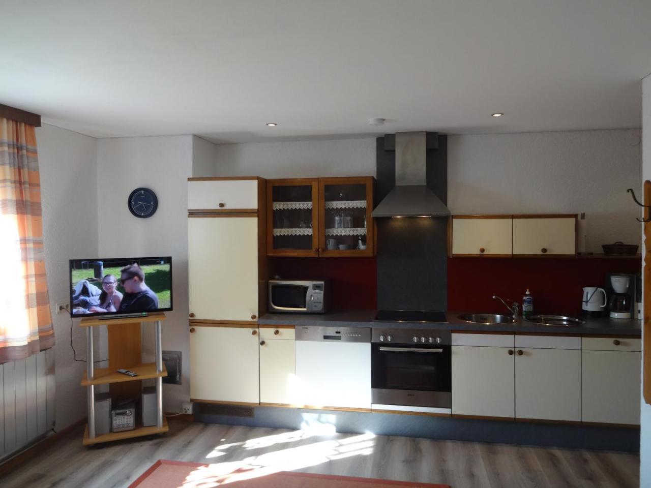 Haus Kinsperger Apartment Klosterle am Arlberg Luaran gambar
