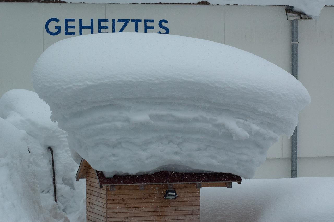 Haus Kinsperger Apartment Klosterle am Arlberg Luaran gambar