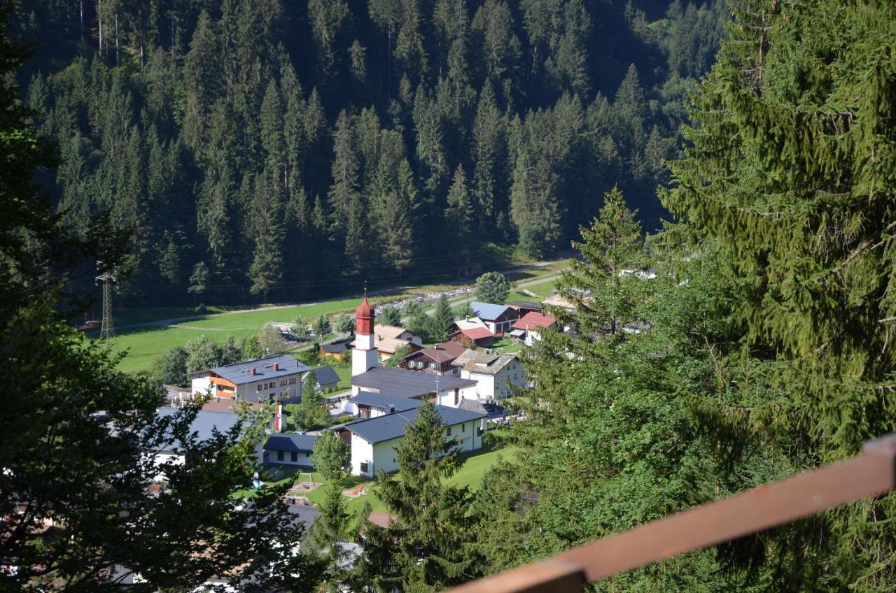 Haus Kinsperger Apartment Klosterle am Arlberg Luaran gambar